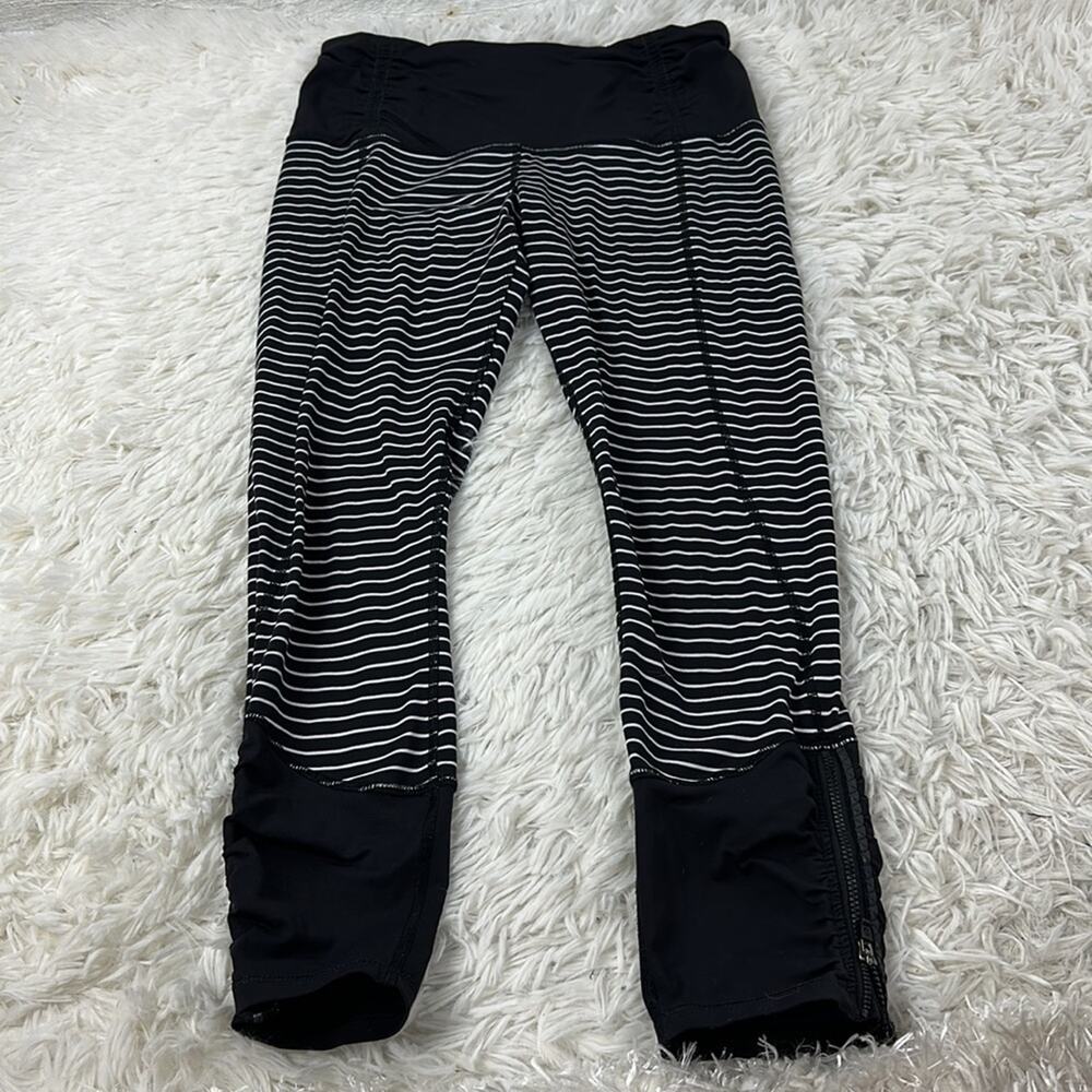 Lululemon Runday Crop Parallel Stripe